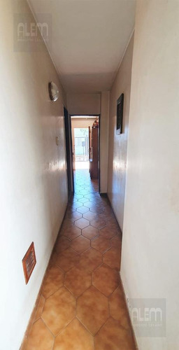 Imagen 7 de 21 de Casa En Una Planta - Muy Buena Ubicación - Adrogué