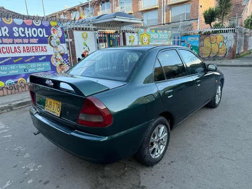 Mitsubishi Lancer 1.3 Gl 4 p 81 hp