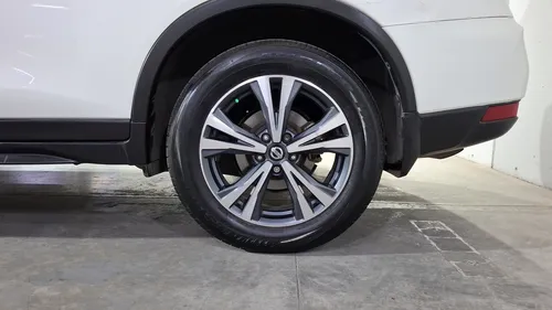 Nissan X-Trail 2.5 ADVANCE 2 ROW AUTO