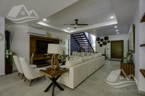 Casa En Venta En Lagos Del Sol Cancun