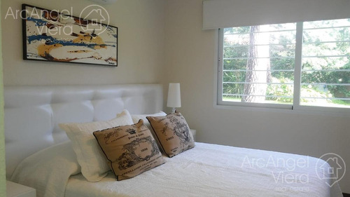 Casa Con Piscina En Playa Mansa - Punta Del Este