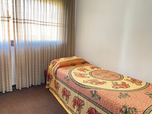 Venta Casa 4 Ambientes Doble Lote Castelar Centro
