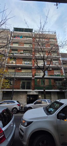 3 Ambientes Al Frente A Metros De Acoyte Y Rivadavia