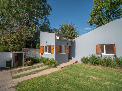 Casa Tipo Ph Gonnet 505 E 19 Y Cno Gral Belgrano Apto Banco