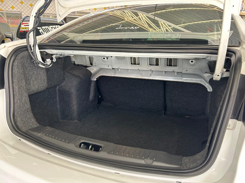 Ford Fiesta 1.6 SE SEDAN 16V FLEX 4P POWERSHIFT