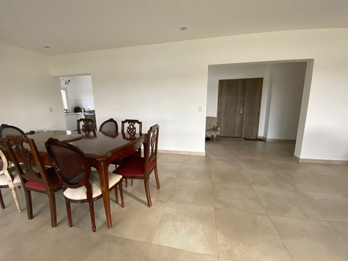 Casa Amoblada En Alquiler En El Cantón, Escobar, G.b.a. Zona Norte