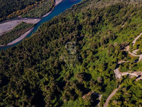 En Condominio Con Acceso Privado A Río
