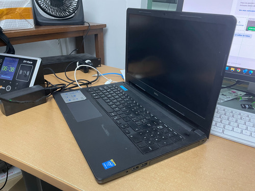 Dell Inspiron 15 3000 Laptop 15 3000 Negro (Usado)