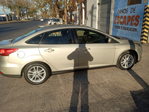 Ford Focus III 1.6 Sedan S
