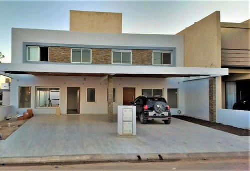 Vendo Calido Hogar De 3 Dor. En Manantiales-solares!!! Cocina De Tus Sueños!