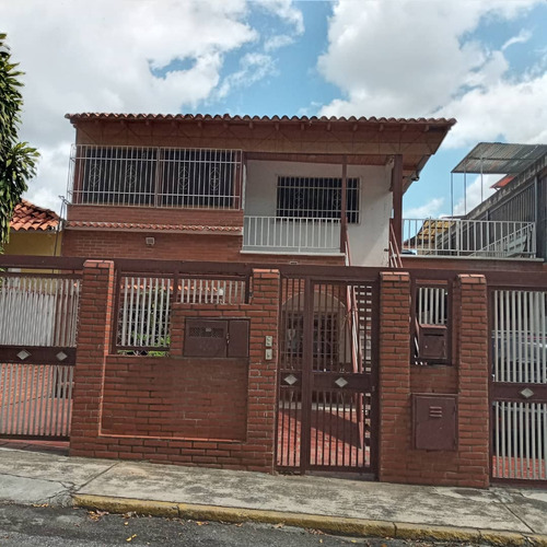 Se Vende Hermosa Y Comoda Casa En Campo Claro Ye 