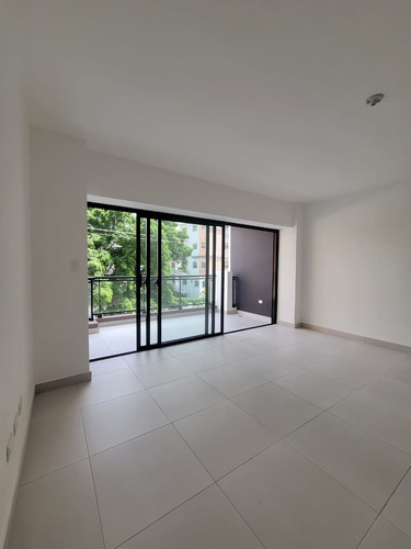 Imagen 4 de 22 de Apartamento De 3 Habitaciones En Alquiler