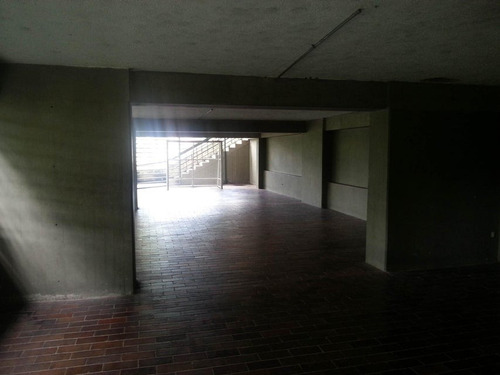Cómodo Y Bello Apartamento En Venta Ubicado En El Marques 23-24824