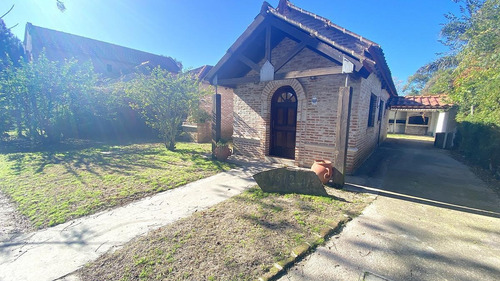 Imagen 30 de 30 de Venta Casa 3 Dormitorios Jardin Fondo Parrillero - El Pinar Sur