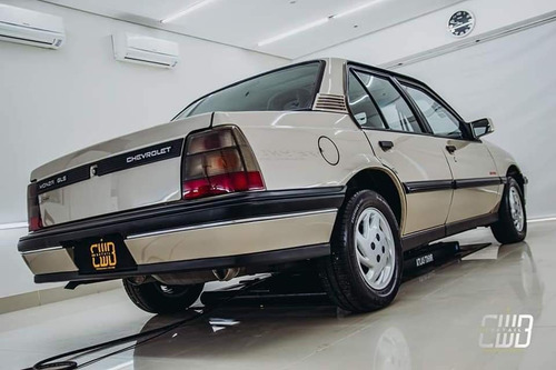 Chevrolet Monza Gls