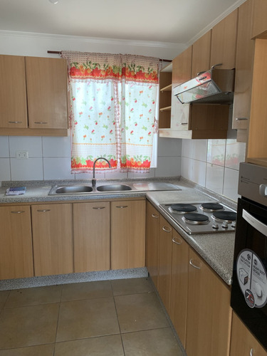 Linda Casa Dentro De Condominio