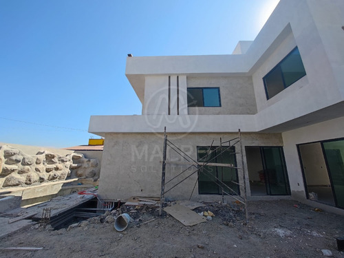 Casa En Preventa En Fracc. Real De Oaxtepec Apta A Créditos Con Alberca Y Jardin