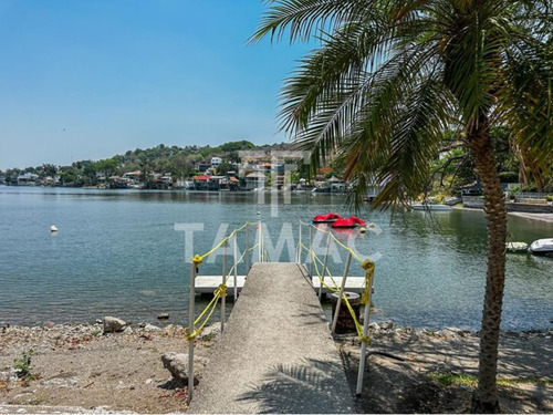 Casa En Venta En Tequesquitengo, Jojutla, Morelos