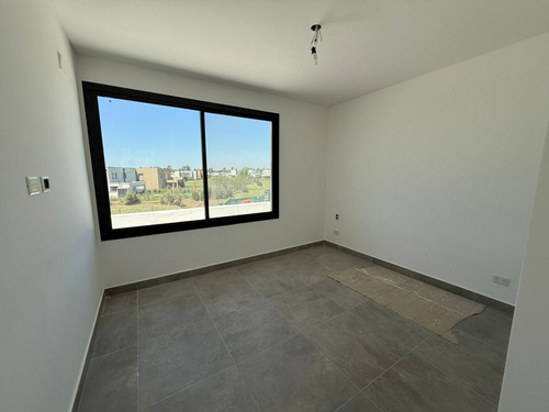 Casa En Venta En Santa Elena