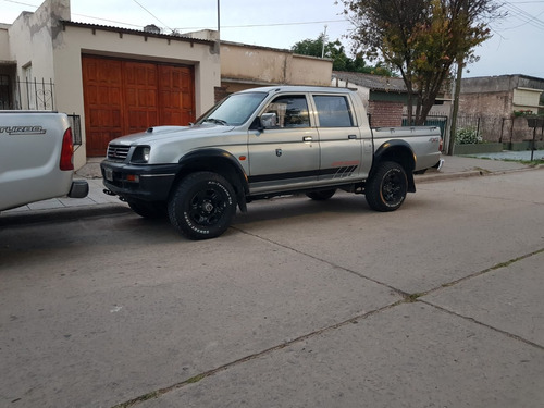 Mitsubishi L200 2.5 D/cab 4x4 Turbo