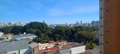 Apartamento De Dois Dormitórios Com Móveis Planejados.