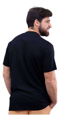 Camiseta Masculina Gola Média Canelada Preta Gola Alta