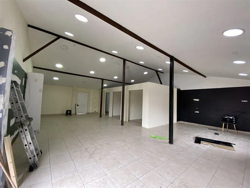 Se Arrienda Amplio Local Comercial En La Calera 