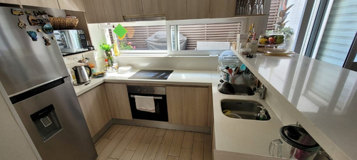 Imagen 3 de 13 de Hermoso Townhouse En Providencia. Excelente Conectividad