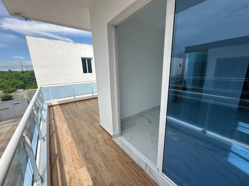 Se Renta Casa Con Piscina En San Isidro Prado Oriental