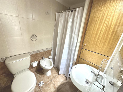 Monoambiente En Venta En Pocitos Amoblado A 100 Mt. De La Rambla