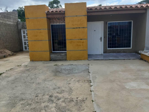 Imagen 2 de 14 de Casa Urb. Privada Arrecife Av. Cancamure Arboleda Country