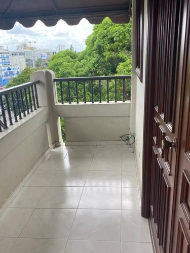 Vendo Apartamento Segunda 290 M. Con Ascensor Santiago