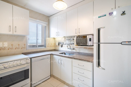 Imagen 13 de 30 de Venta De Apartamento De Tres Dormitorios Sobre Playa Brava Y A Pasos De Península - Punta Del Este Brava