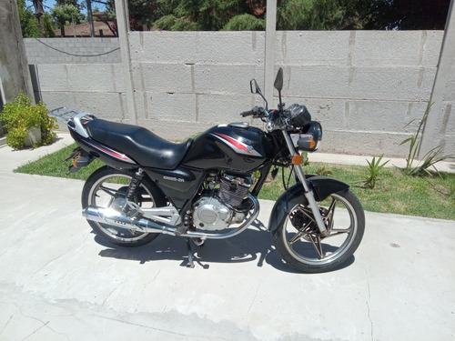 Suzuki En125 2013