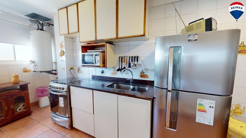 Venta 4 Amb Piso Alto Con Cochera En Colegiales