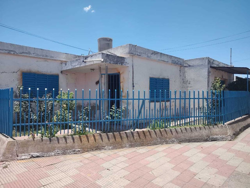 Imagen 2 de 10 de Patricios Oeste - M. Chilavert 3708 - Casa En Venta