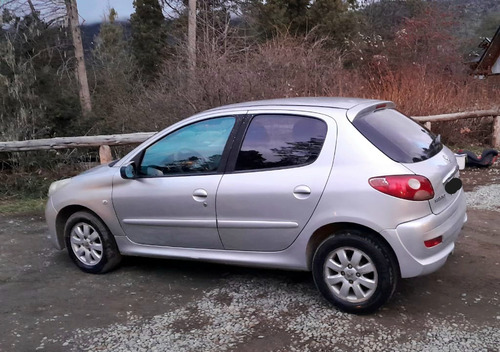 Peugeot 207 Compact 2009