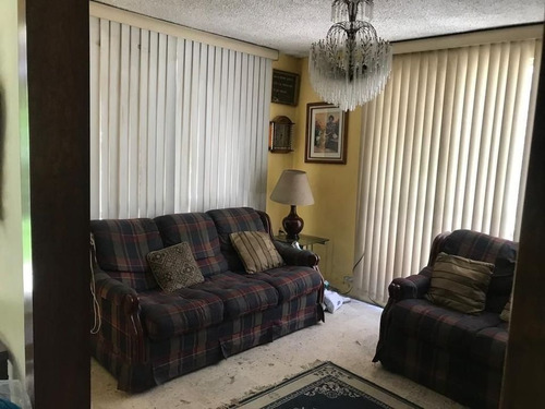 Casa En Venta, Tlalnepantla, Valle Dorado, Atenas 135, Estado De México Yr05 -za