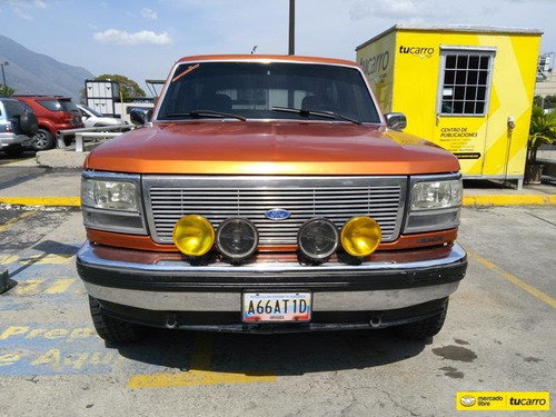 Ford Bronco Elite-naranja