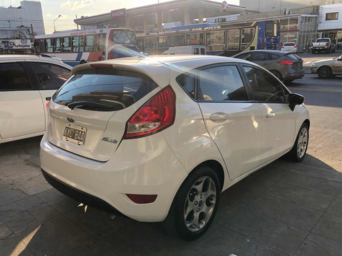 Imagen 6 de 9 de Ford Fiesta Kinetic Design 1.6 120cv Titanium Automania