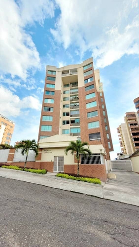 Imagen 2 de 18 de En Venta Apartamento Exclusivo Palazzo Ambruzzo. Adlz