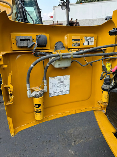 Minicargador Caterpillar 256c