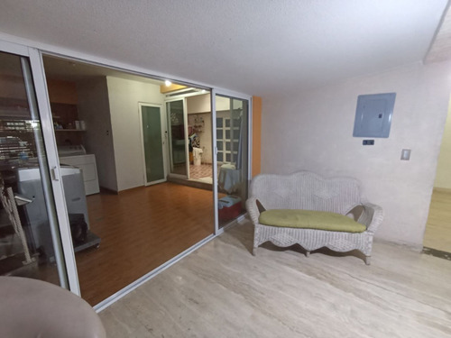 Imagen 7 de 14 de En Venta Townhouse En Urb. El Bosque, Res. Trapiche - Valencia