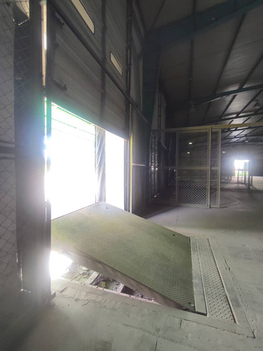 Para Clientes - Alquiler De Galpón En La Zona Industrial Municipal Sur (al)