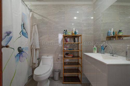 Apartamento En Venta En Colinas De Valle Arriba Mls #24-20542