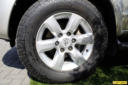 Imagen 25 de 25 de Toyota Fortuner Sr5