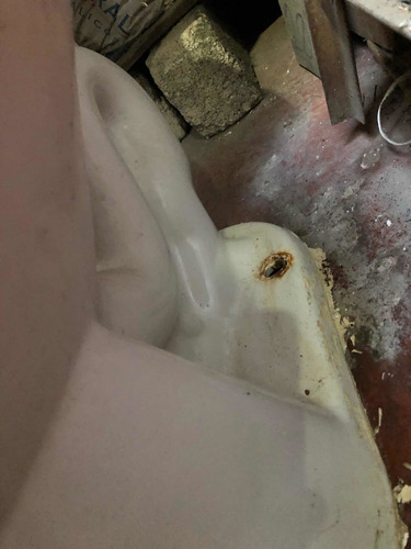 Imagen 6 de 10 de Leer Bien Sanitario Usado En Perfecta Condición Con Herrajes