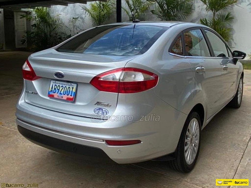 Ford Fiesta Titanium