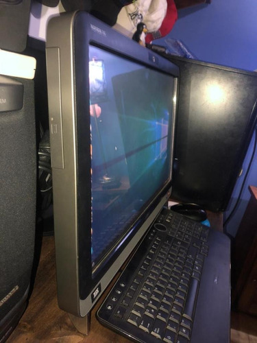 Imagen 2 de 10 de Dell Inspiron One 2305