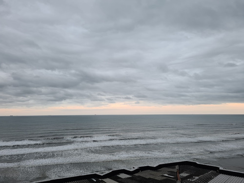 Imagem 3 de 14 de Apartamento 2 Dormitórios Prédio Frente Mar Ocian Ams323